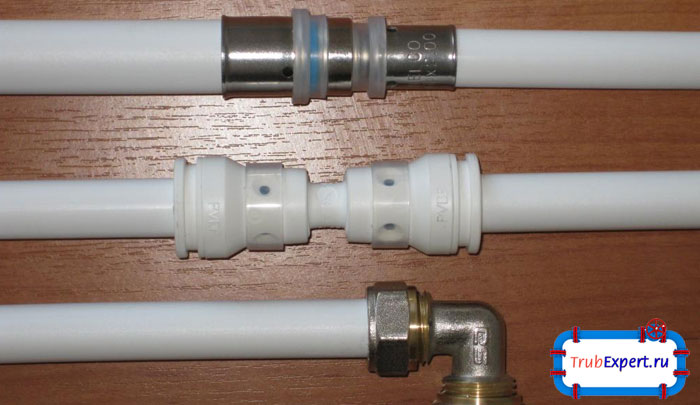 Монтаж металлопластиковых труб можно произвести самостоятельно, зная особенности соединений и креплений