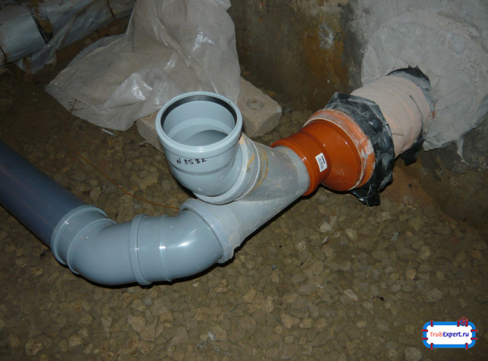 труба канализации