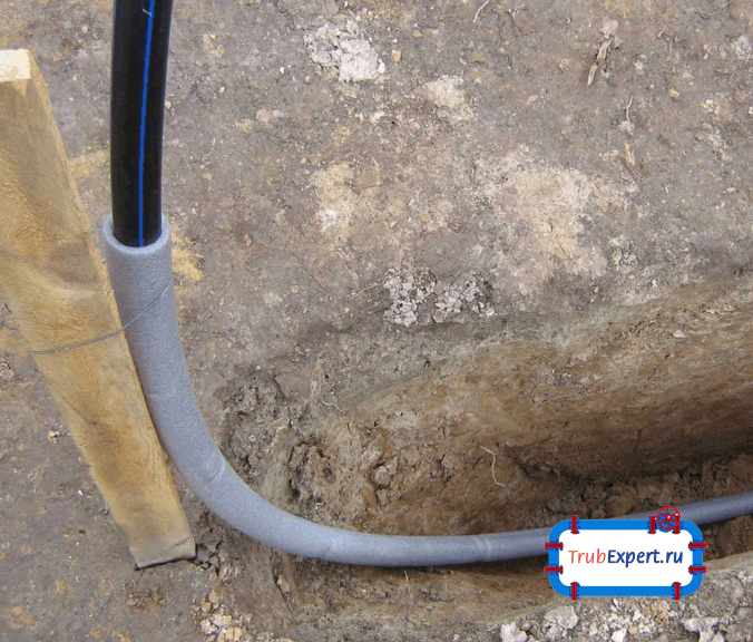 Для утепления подземного водопровода