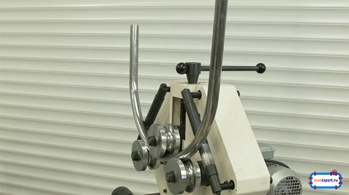 Согнутая труба