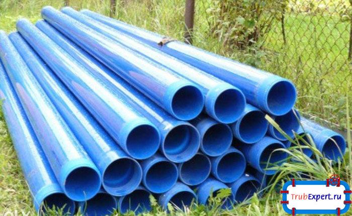 Пластиковые трубы Вы сможете использовать, если глубина не превышает 20-60 метров из-за прочностными характеристиками материала