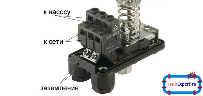 На фото показаны контактные пары, к которым подводится электропитание