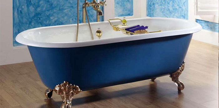 Главное достоинство чугунных ванн - долговечность конструкции. Чугун является первым материалом, который начали использовать для производства ванн