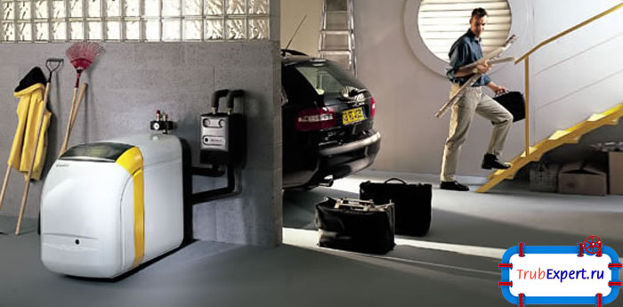 Если сравнивать производительность и характеристики, жидкотопливный котел стоит на одной ступене с газовым, отличается лишь в цене на топливо и его видами