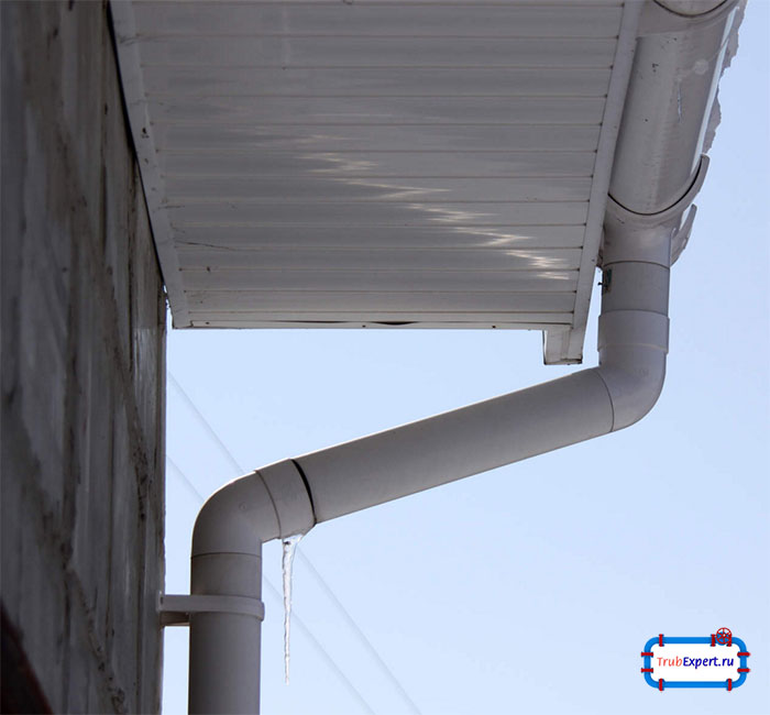 Водосток из труб