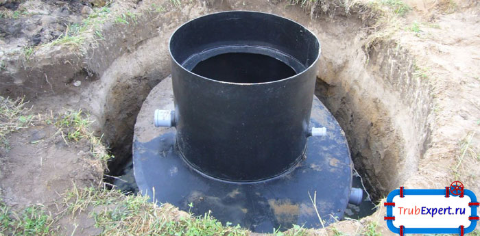 Изделие выполнено в виде отстойных камер овальной формы