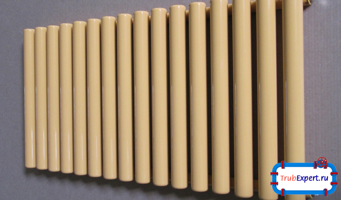 В квартирах ранее устанавливали приборы для отопления из чугуна, но на сегодняшний день альтернативой стали стальные трубчатые радиаторы