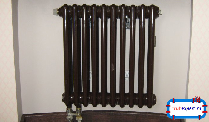 Трубчатый радиатор можно организовать с нижним подключением