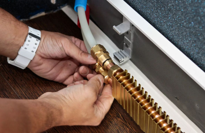 Как сделать плинтусное отопление своими руками: инструкция по монтажу