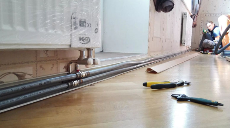 Как сделать плинтусное отопление своими руками: инструкция по монтажу