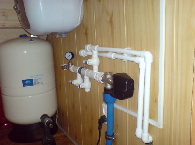 Монтаж летнего водопровода на даче: как соединить шланг, кран, муфты