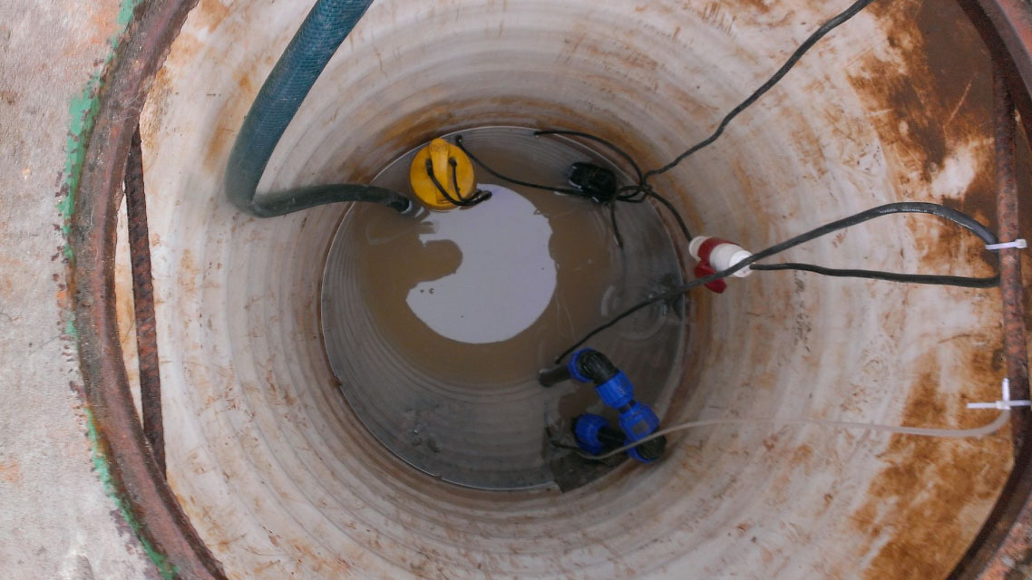 Качественная чистка скважины от ила и песка: пошаговая инструкция